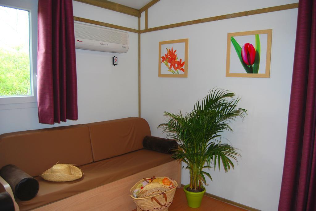 Lagrange Grand Bleu Vacances - Residence Port Lalande Castelmoron-sur-Lot Ngoại thất bức ảnh