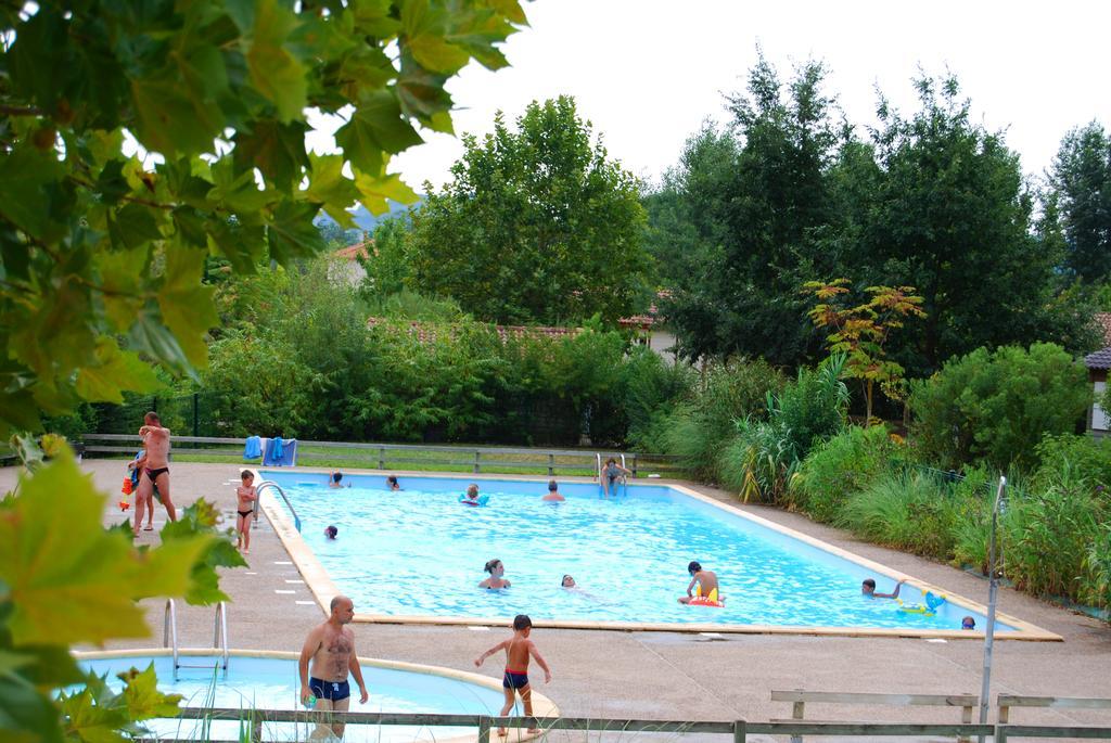 Lagrange Grand Bleu Vacances - Residence Port Lalande Castelmoron-sur-Lot Ngoại thất bức ảnh