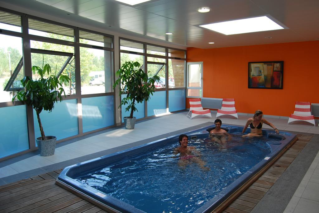 Lagrange Grand Bleu Vacances - Residence Port Lalande Castelmoron-sur-Lot Ngoại thất bức ảnh