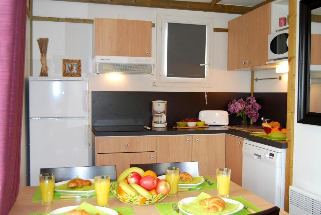 Lagrange Grand Bleu Vacances - Residence Port Lalande Castelmoron-sur-Lot Phòng bức ảnh